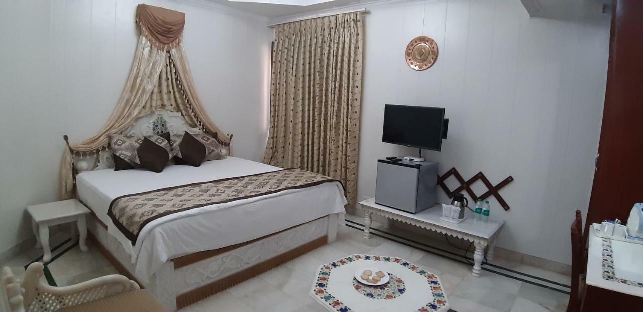 The Orchha Resort Esterno foto